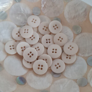 Plain Corozo Buttons 15mm - Meet Milk Shell